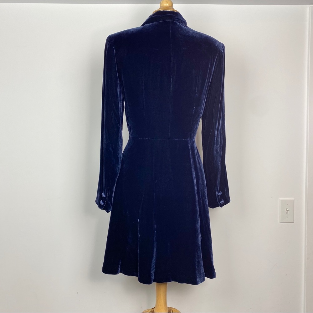 Beautiful dark blue velvet jacket by Eddie Bauer 6 - Picture 5 of 8